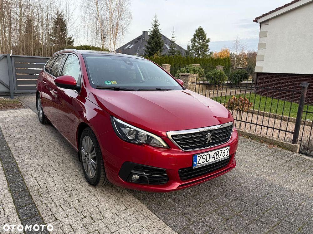 Peugeot 308 BlueHDi 130 Stop & Start Allure Pack - 1