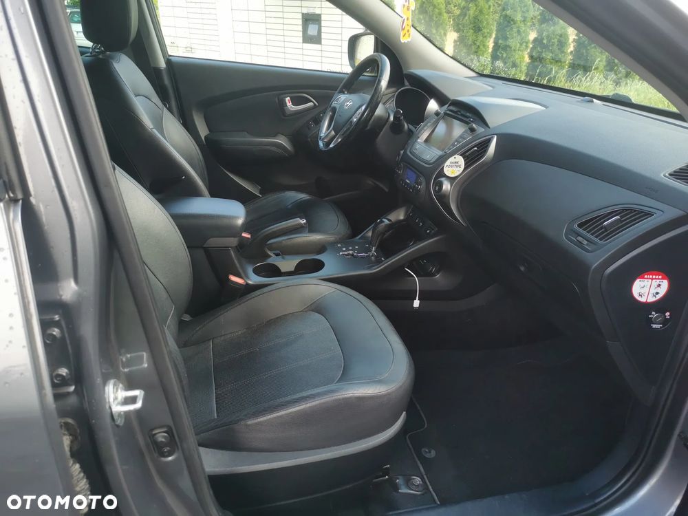 Hyundai Tucson 2.0 CRDI 4WD Automatik Premium - 13