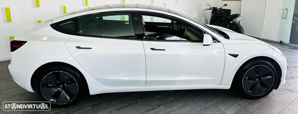 Tesla Model 3 Standard Range Plus RWD - 4