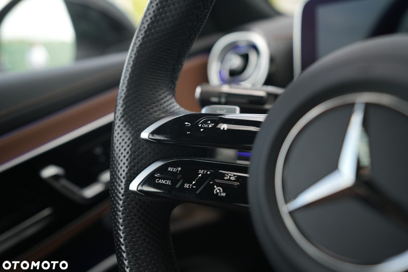 Mercedes-Benz CLE - 17