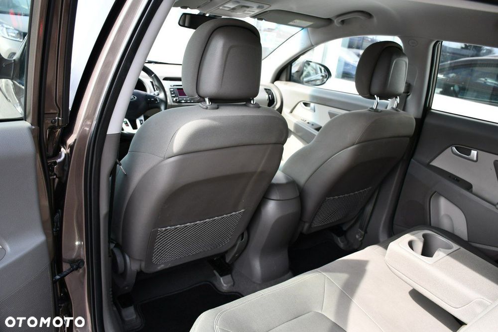 Kia Sportage 1.7 CRDI 2WD Attract - 31