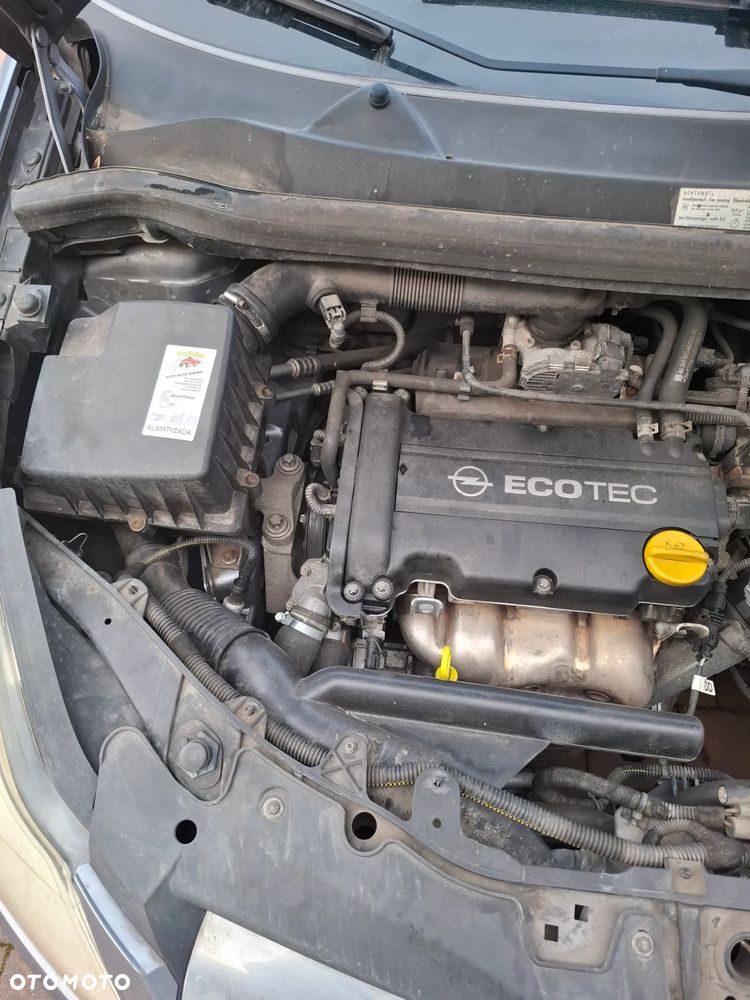 Opel Corsa 1.2 16V Enjoy - 12