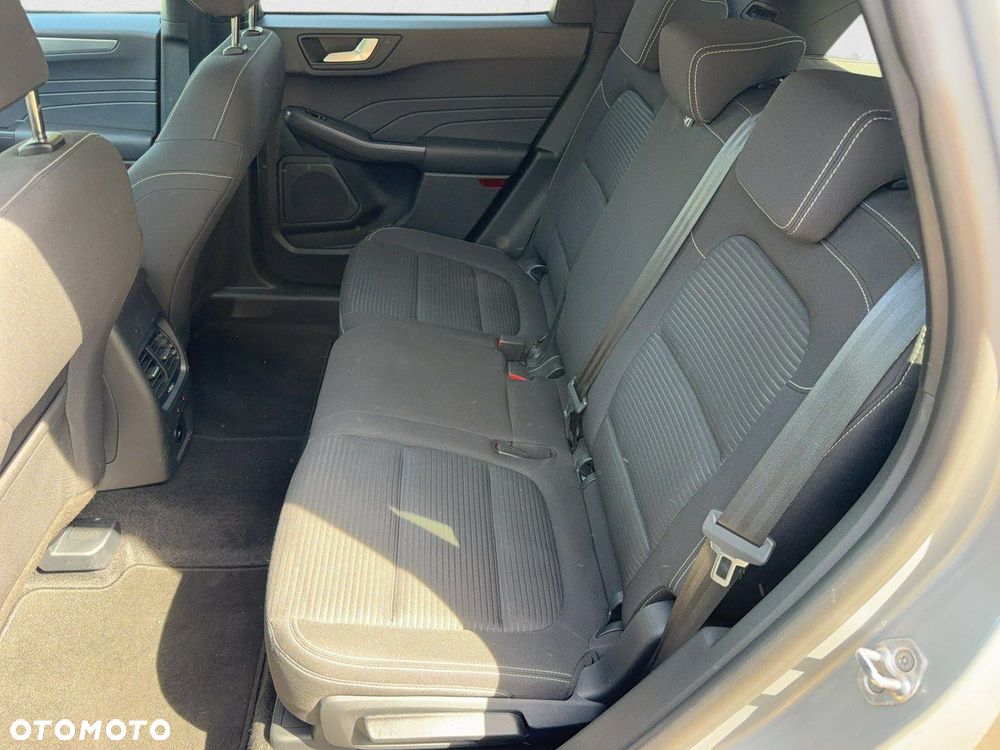 Ford Kuga - 23