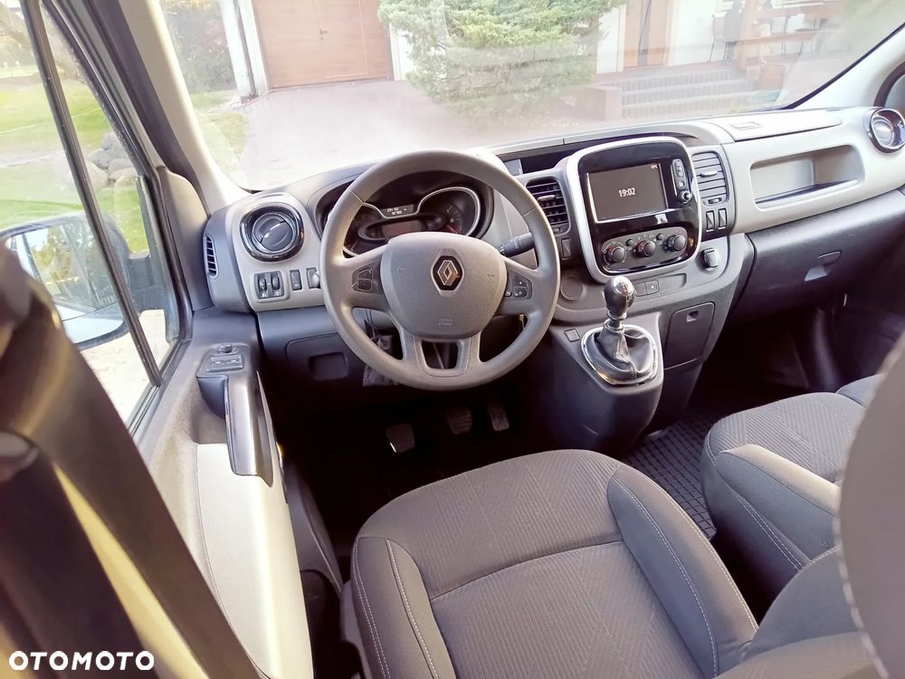 Renault Trafic - 23