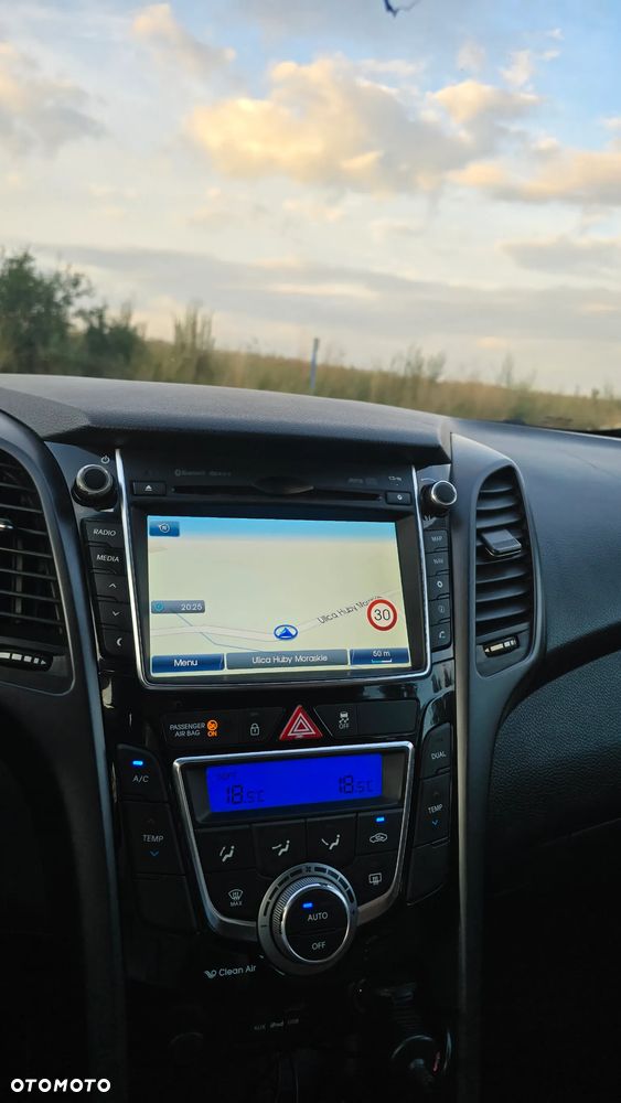 Hyundai i30 1.6 GDI Premium - 15