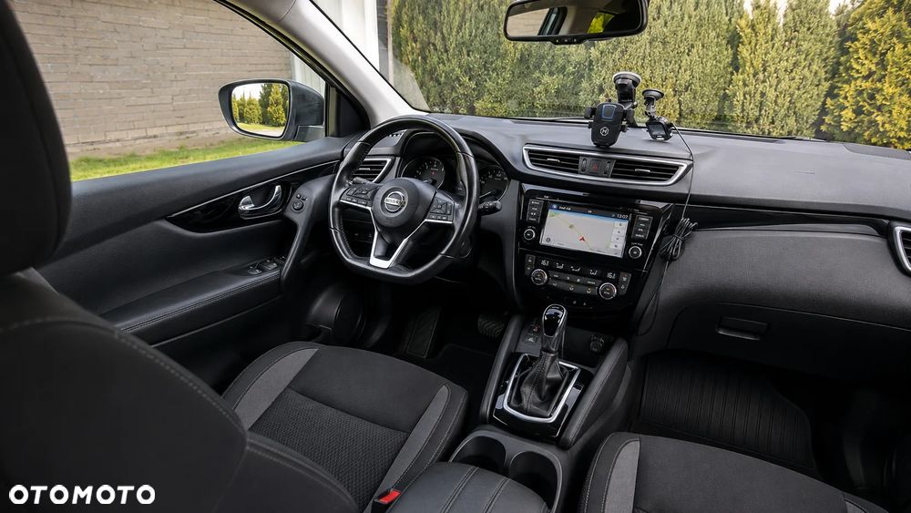 Nissan Qashqai 1.3 DIG-T DCT N-CONNECTA - 8