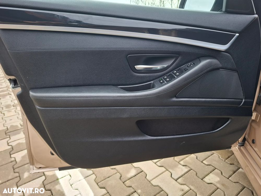 BMW Seria 5 525d xDrive AT - 21