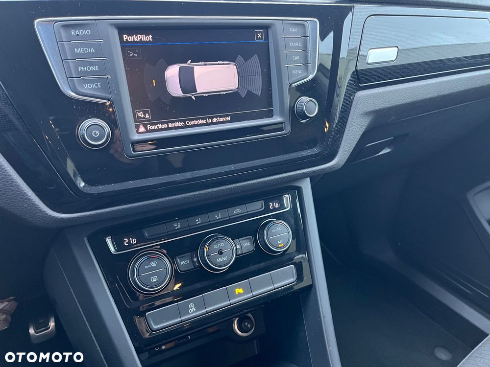 Volkswagen Touran 1.6 TDI SCR BlueMotion Technology Comfortline - 20