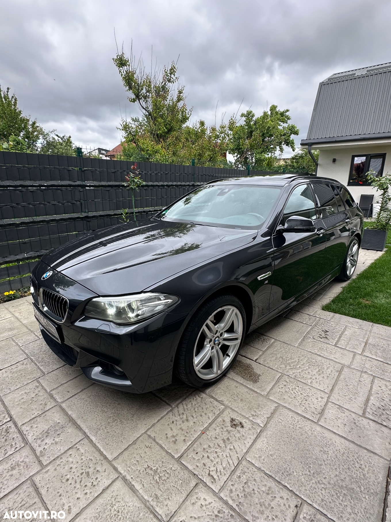 BMW Seria 5 520d xDrive Touring Aut. M Sport Edition - 8