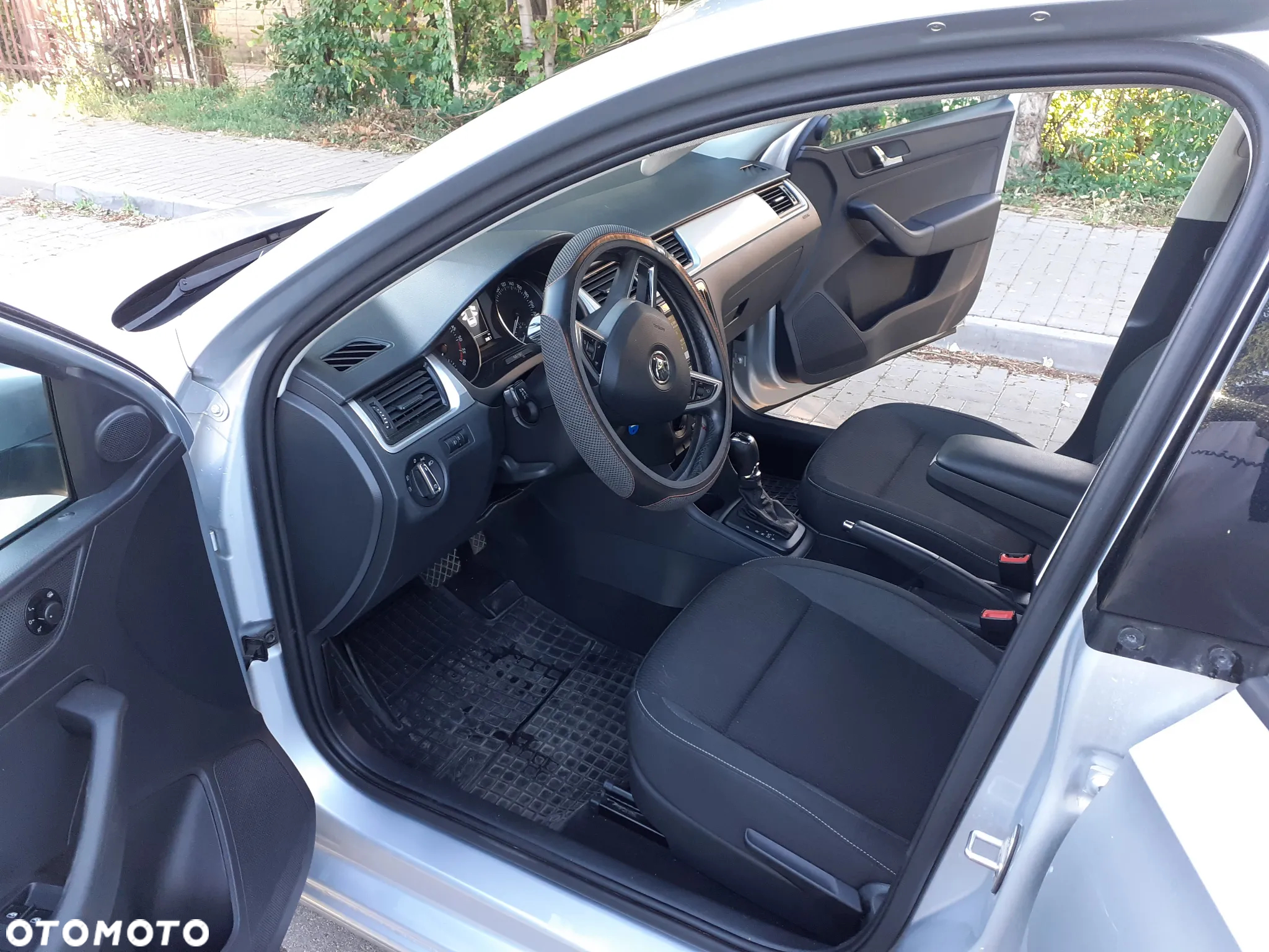 Skoda RAPID Spb 1.4 TDI DPF Ambition DSG - 8