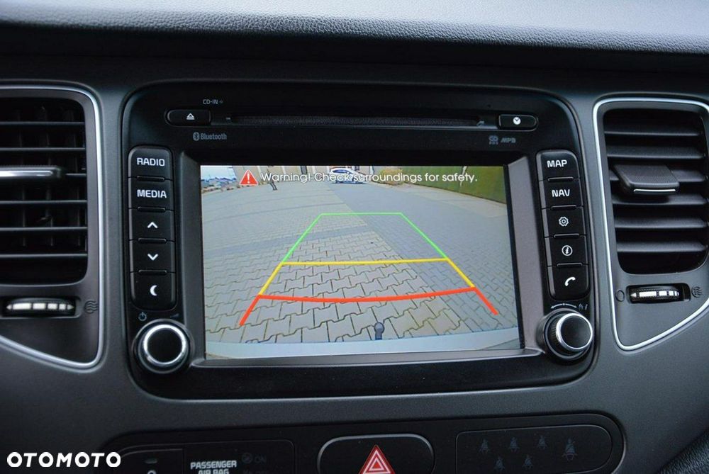 Kia Carens 1.6 GDI L 7os EU6 - 27