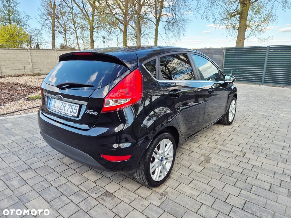 Ford Fiesta 1.4 Champions Edition - 4