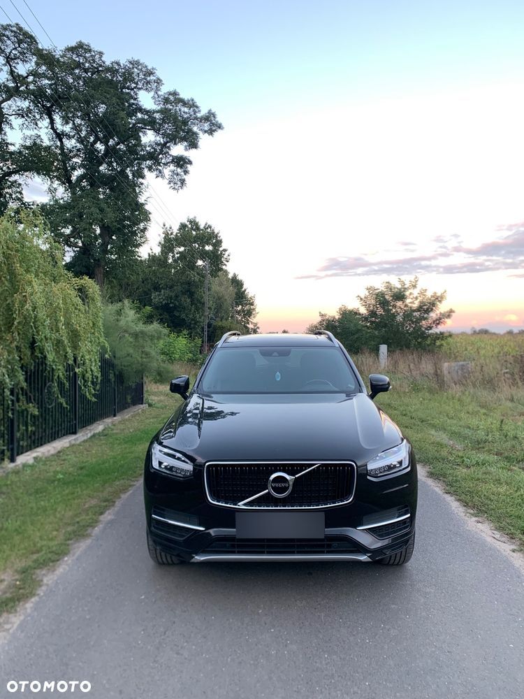 Volvo XC 90 - 1
