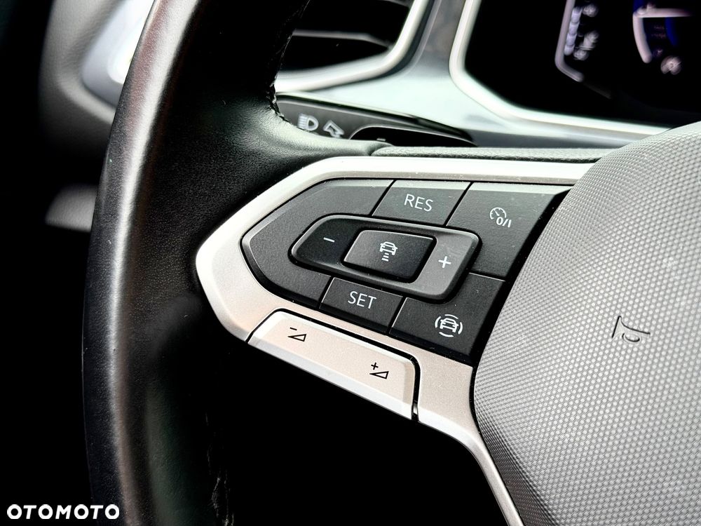 Volkswagen T-Roc 1.5 TSI Life Plus DSG - 29