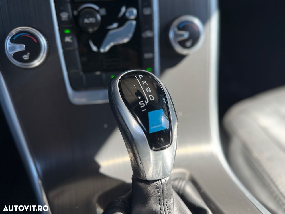 Volvo XC 60 D4 Geartronic Momentum - 7