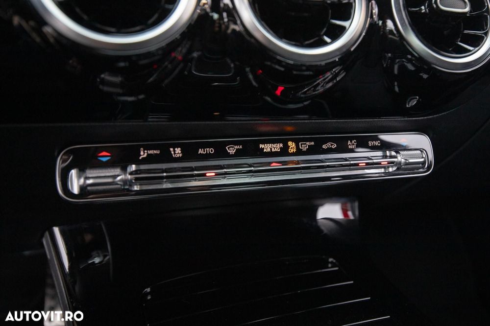 Mercedes-Benz CLA - 21