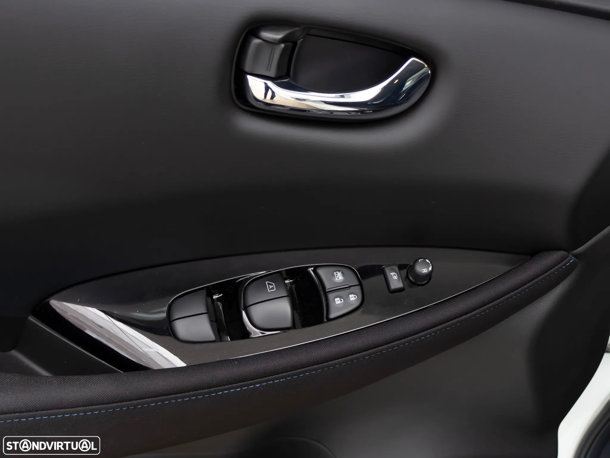 Nissan Leaf N-Connecta - 19