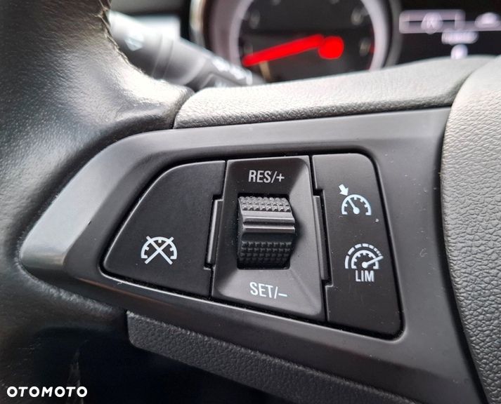 Opel Astra 1.4 T Elite - 23