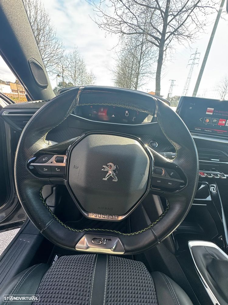 Peugeot 2008 1.2 PureTech GT Line - 11