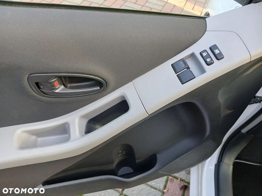 Toyota Yaris 1.33 Sol - 14