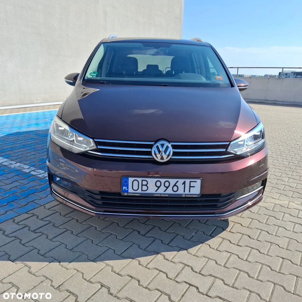 Volkswagen Touran - 10