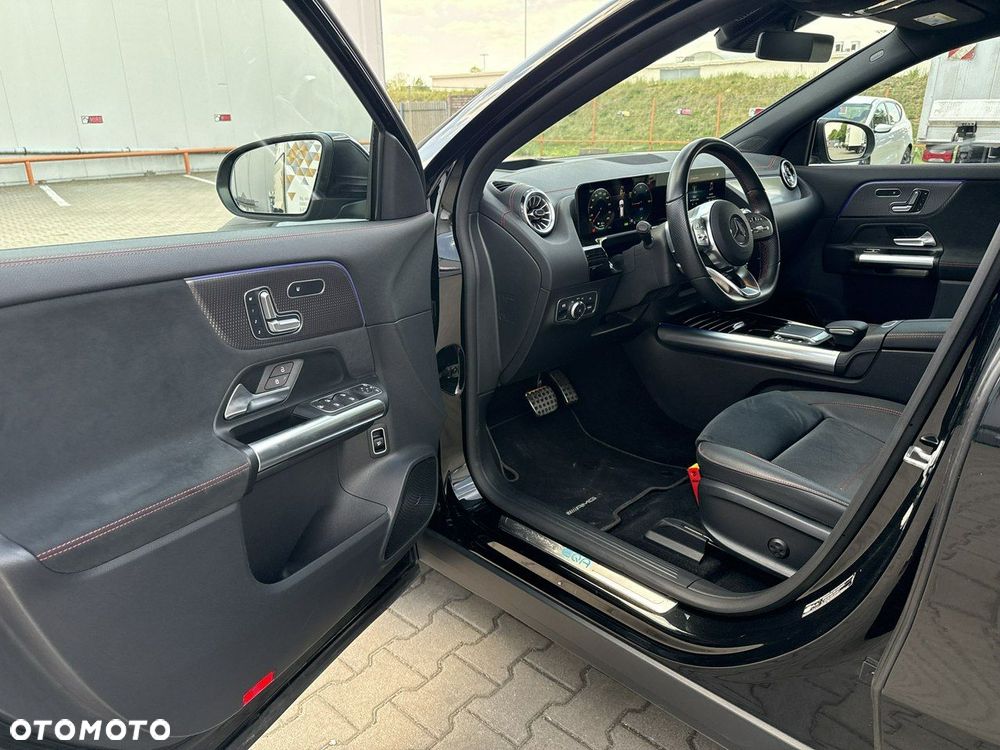 Mercedes-Benz EQA - 10