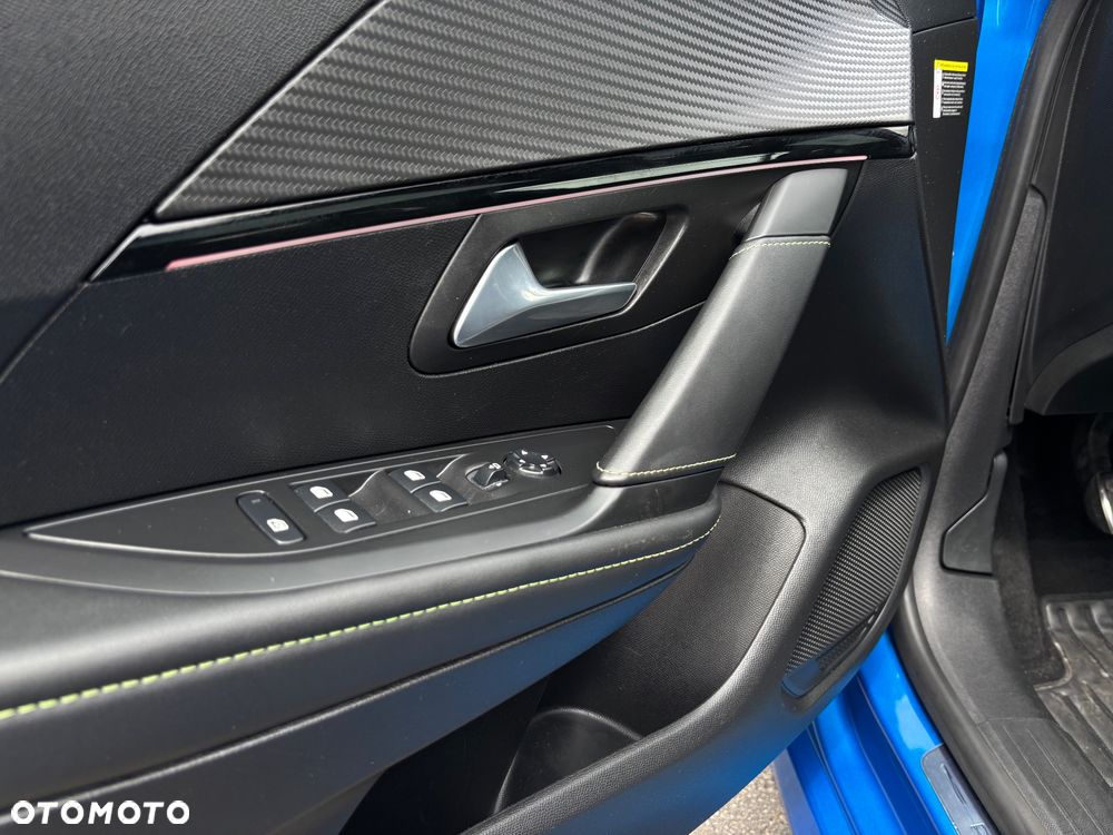 Peugeot 208 PureTech 100 GT - 17
