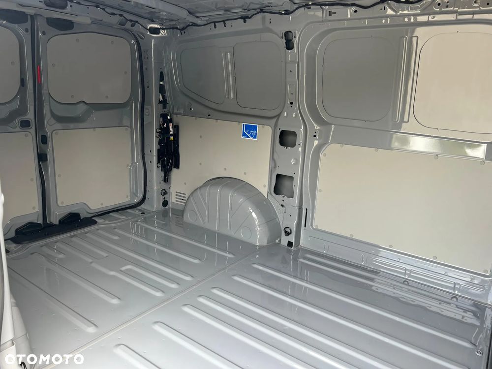 Volkswagen Transporter T7 - 9