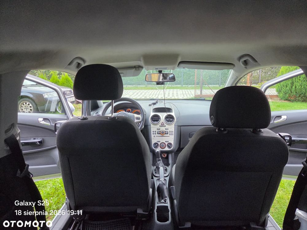 Opel Corsa 1.2 16V Silverline - 10