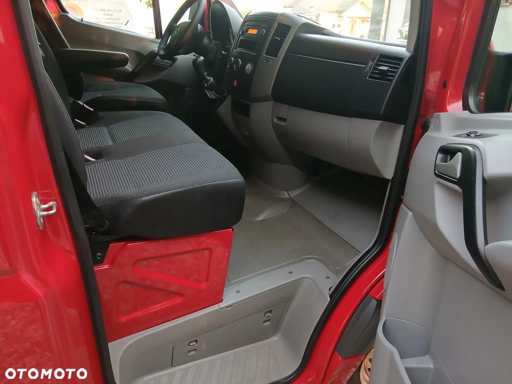 Mercedes-Benz Sprinter - 13