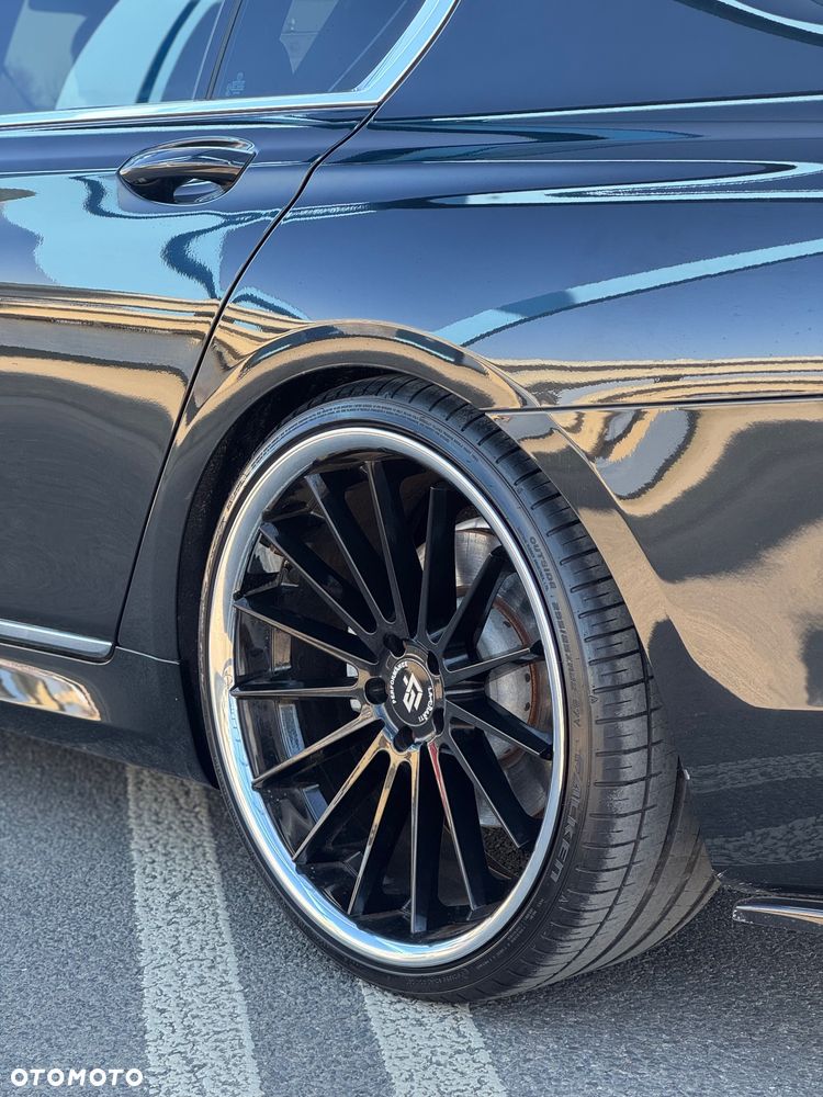 BMW Seria 7 - 20