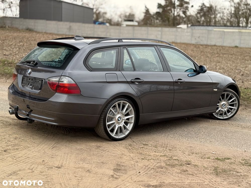 BMW Seria 3 320d DPF - 24