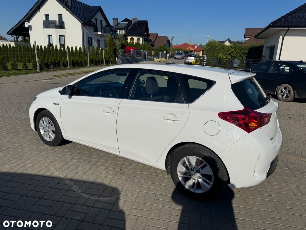 Toyota Auris ver-1-8-vvt--i-hybrid-automatik-touring-sports-comfort - 9