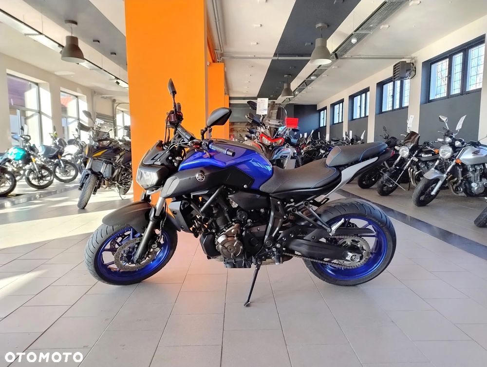 Yamaha MT - 3