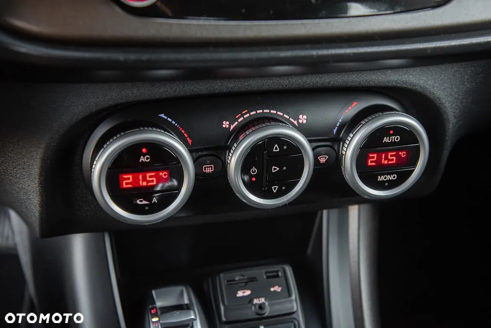 Alfa Romeo Giulietta 1.4 TB MultiAir Exclusive - 25