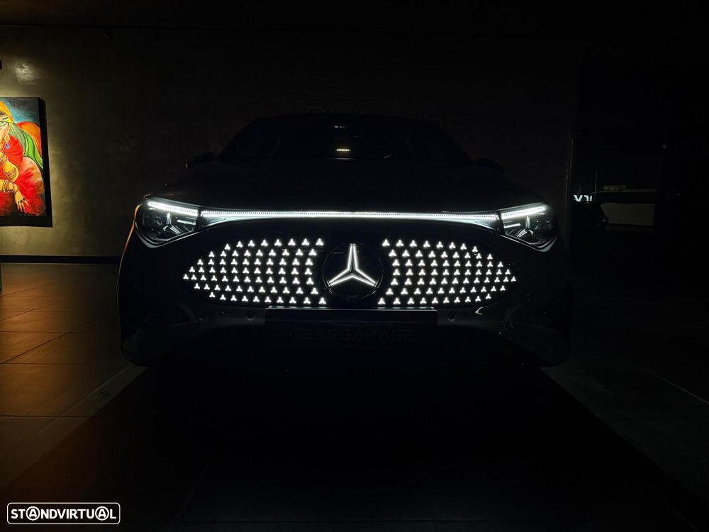 Mercedes-Benz CLA 250+ EQ - 23