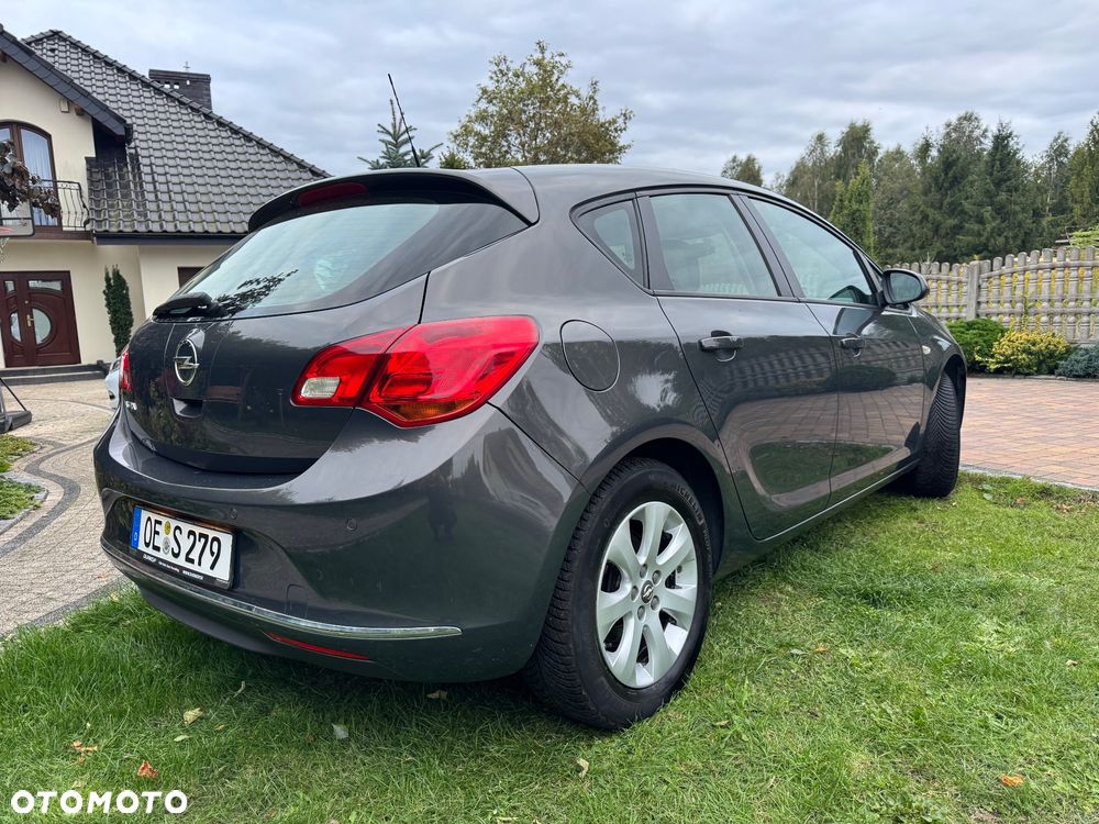 Opel Astra 1.4 Turbo Design Edition - 21