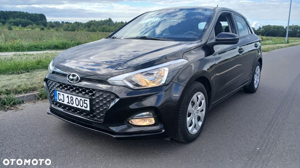 Hyundai i20 blue 1.2 Trend - 9