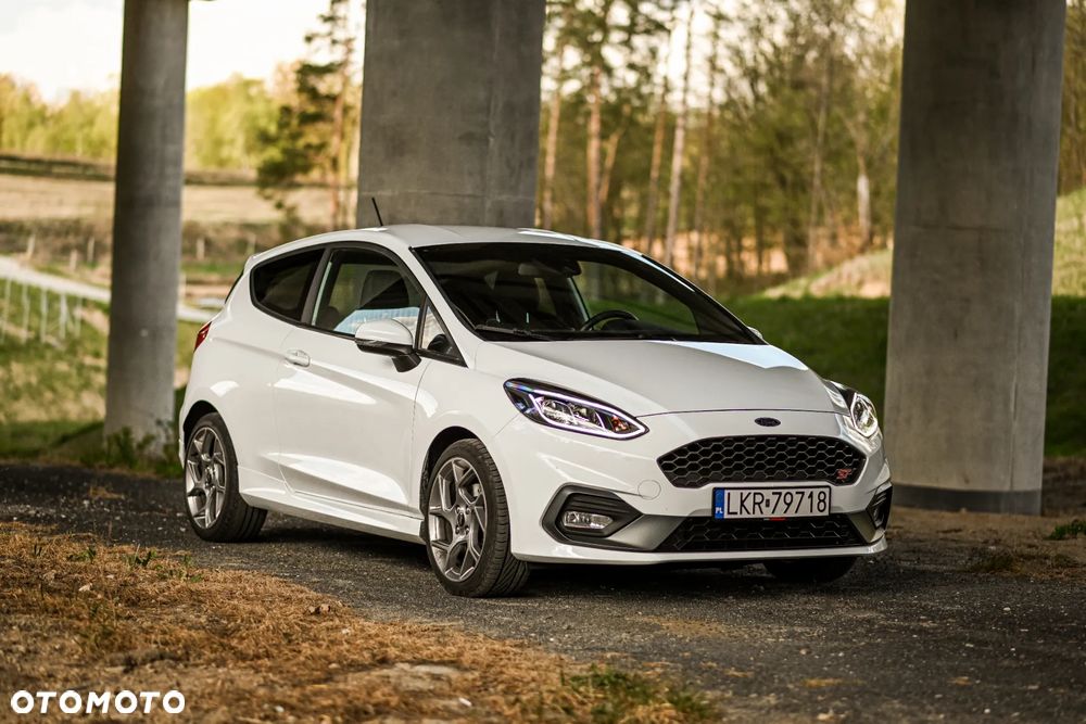 Ford Fiesta - 7