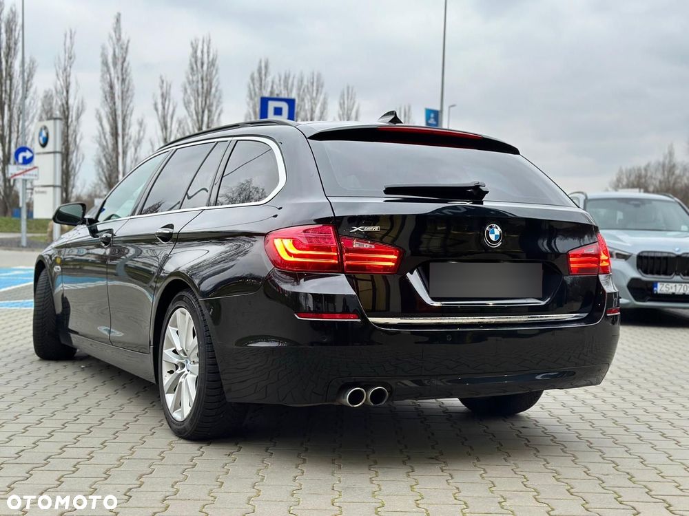 BMW Seria 5 525d xDrive Luxury Line - 15