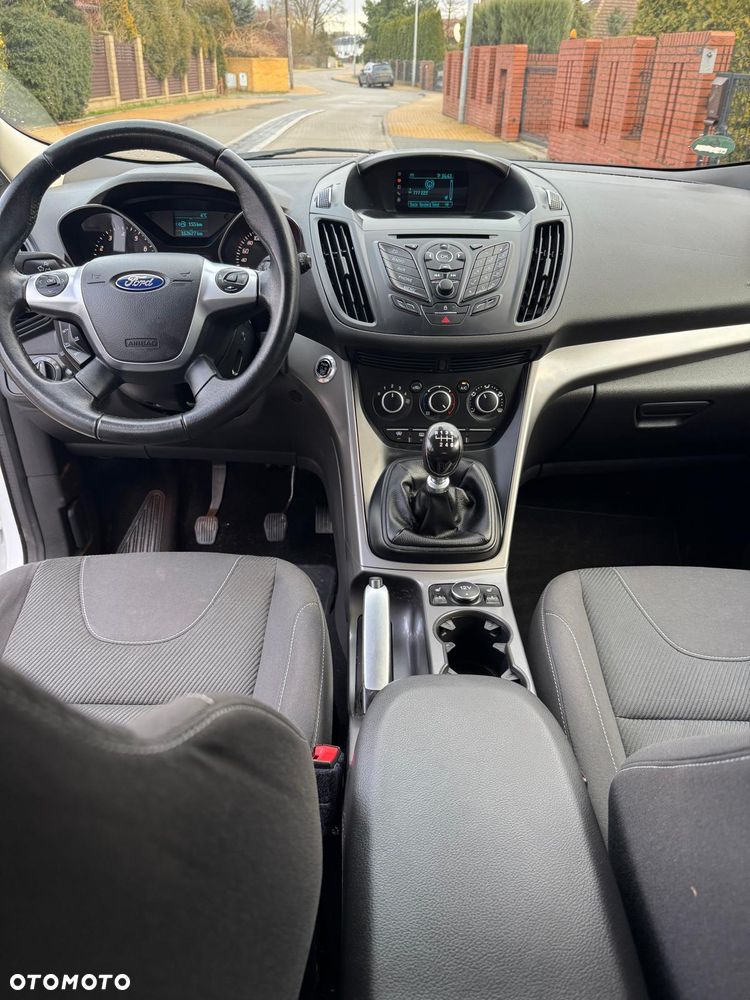 Ford Kuga - 18