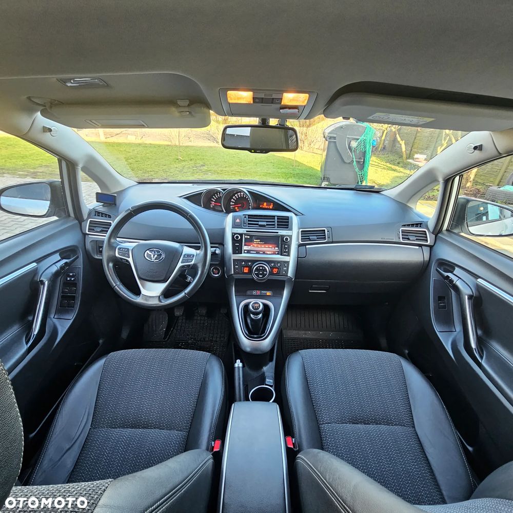 Toyota Verso 1.8 Premium 7os - 5