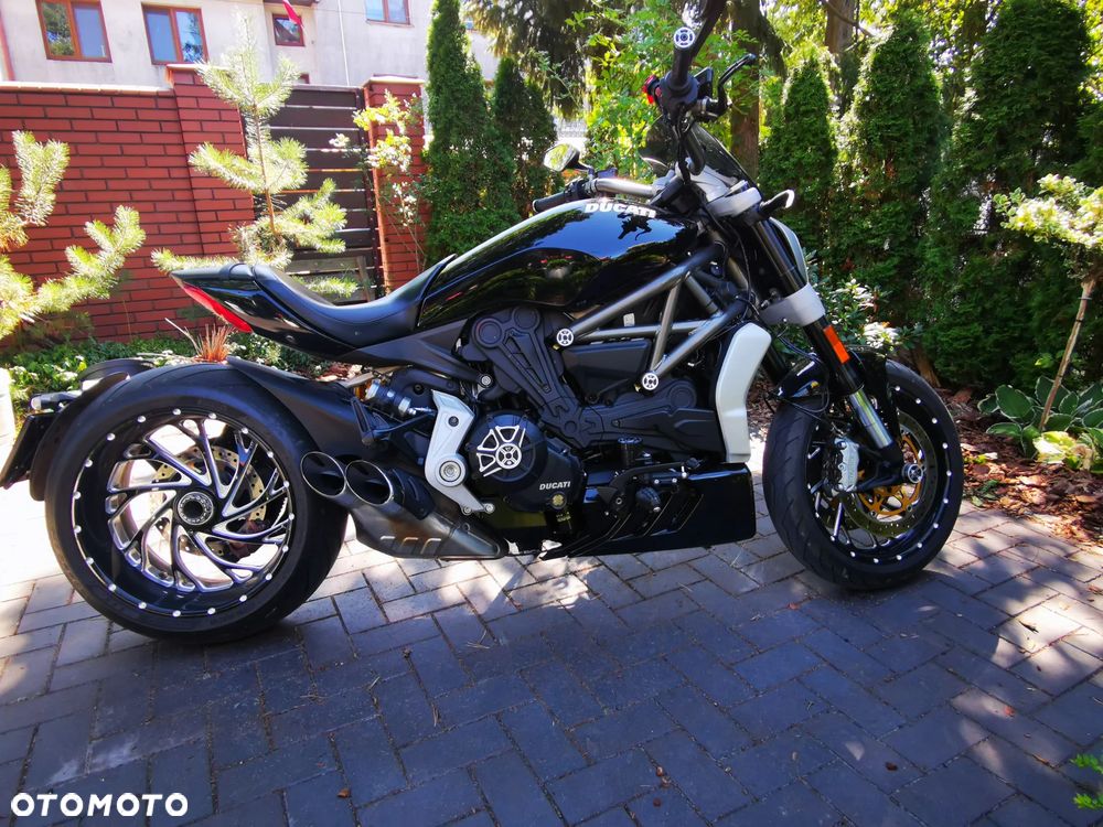 Ducati Diavel - 1
