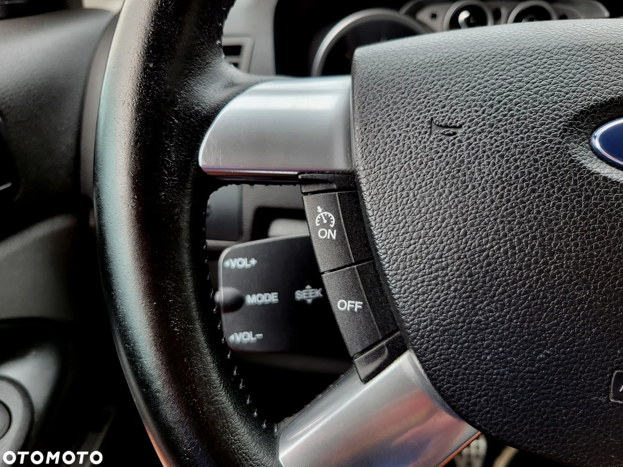 Ford Kuga - 31