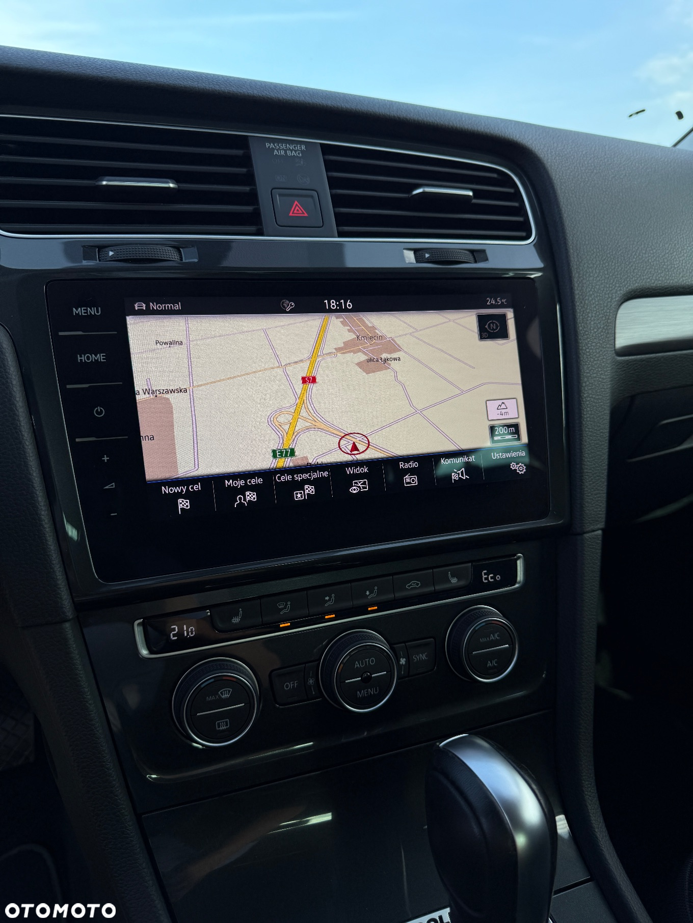 Volkswagen Golf e-Golf - 22