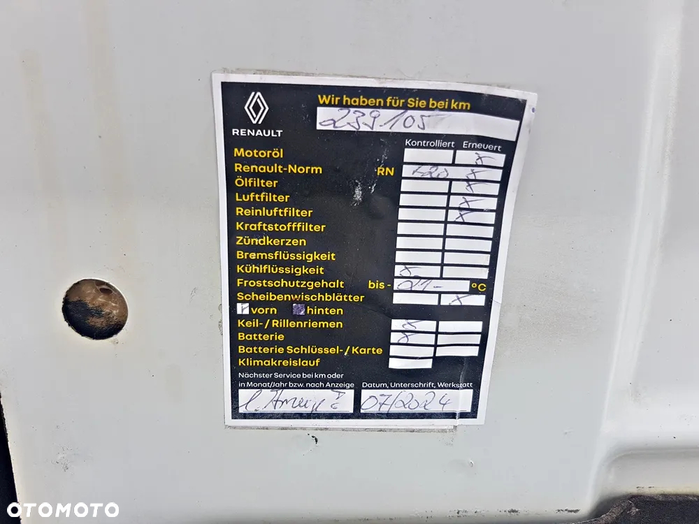 Renault TRAFIC - 11