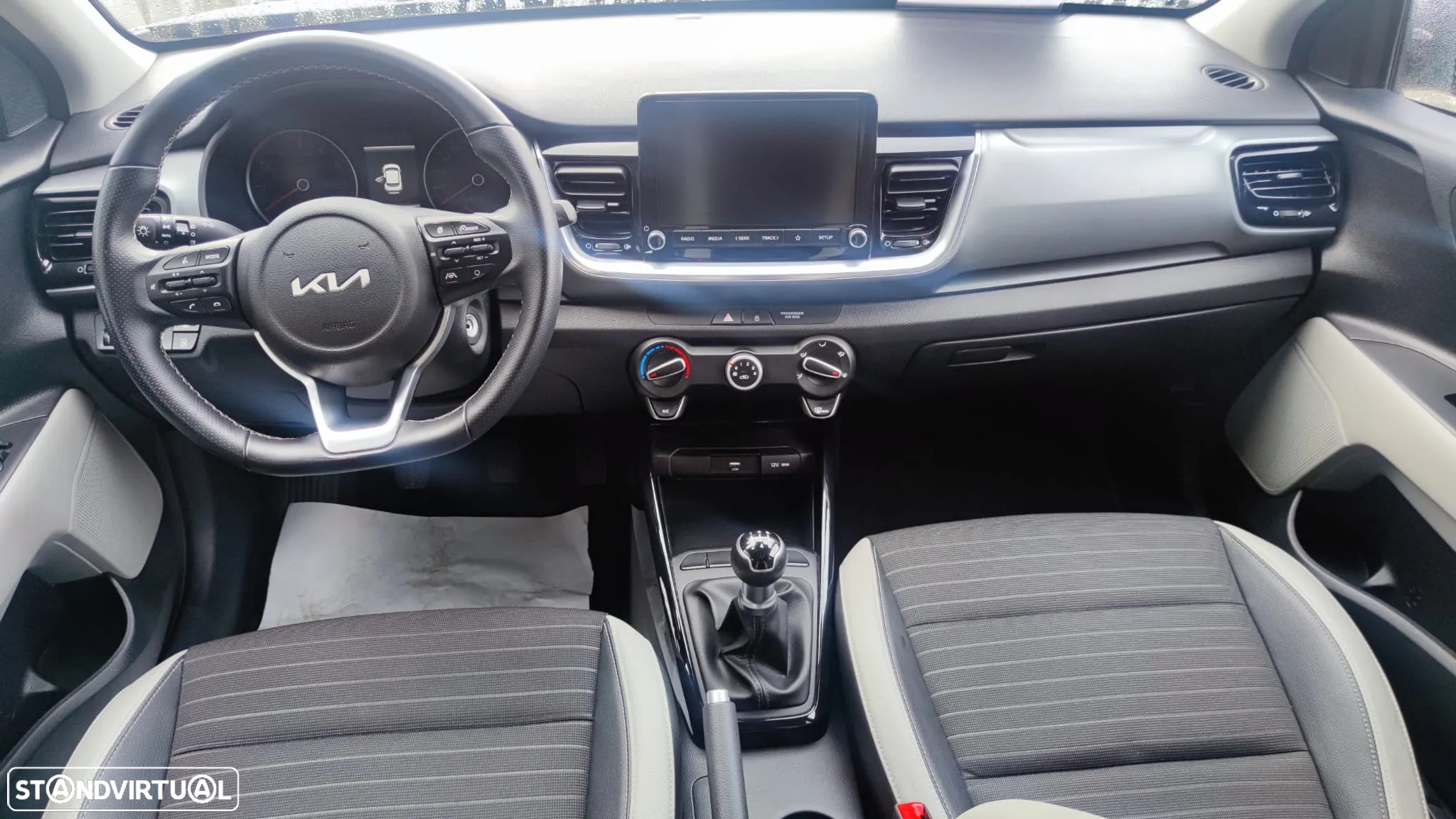 Kia Stonic 1.2 Move - 6