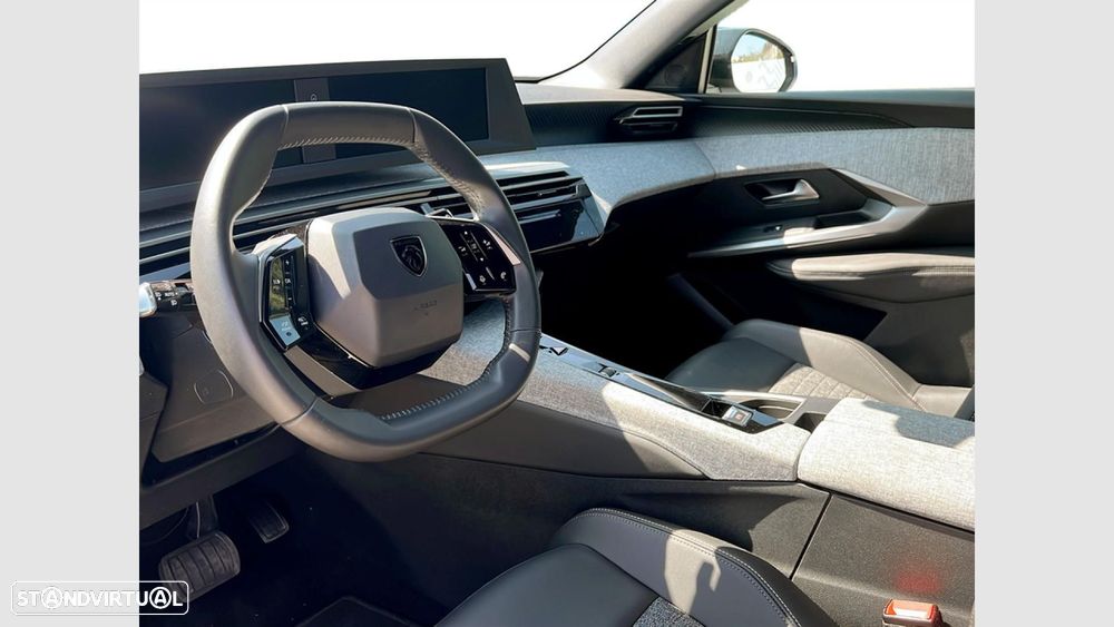 Peugeot 5008 1.2 Hybrid Allure Pack e-DCS6 - 14