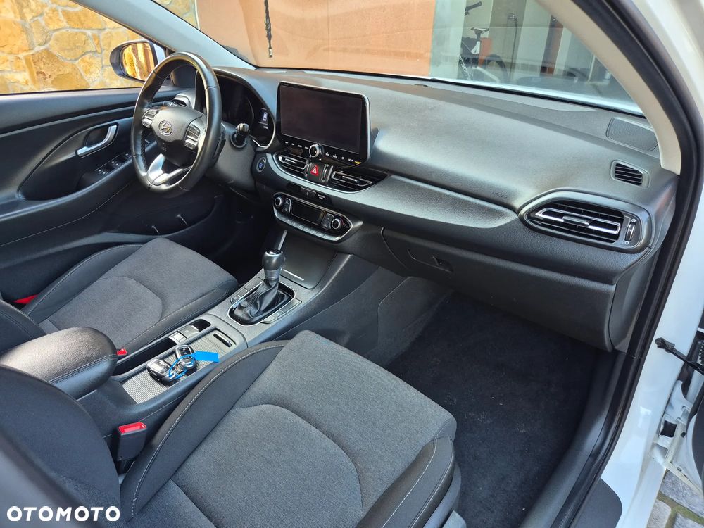 Hyundai i30 1.6 CRDI DCT Intro - 31