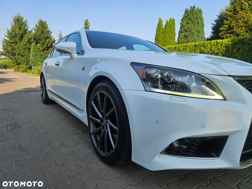 Lexus LS 600h F Sport - 8